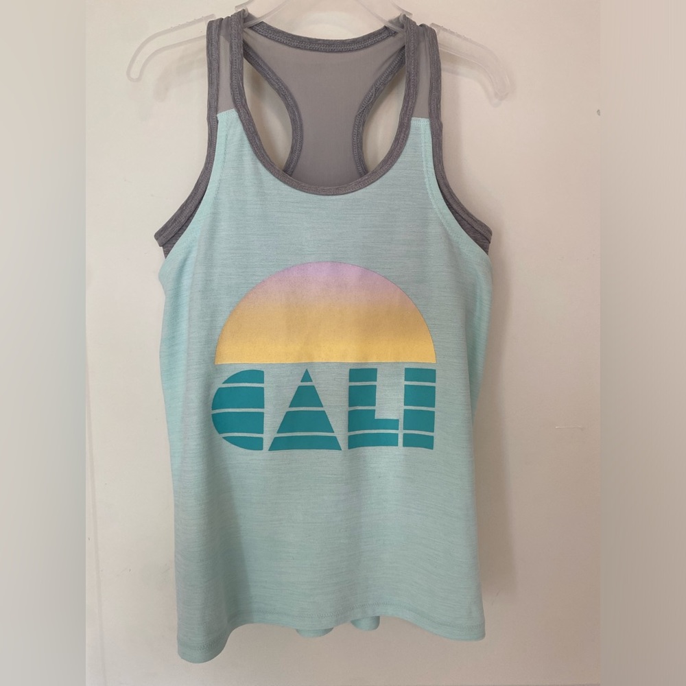 Breathe Old Navy Go-Dry 2-in-1 Sports-Bra Tank for Girls Size M(8)